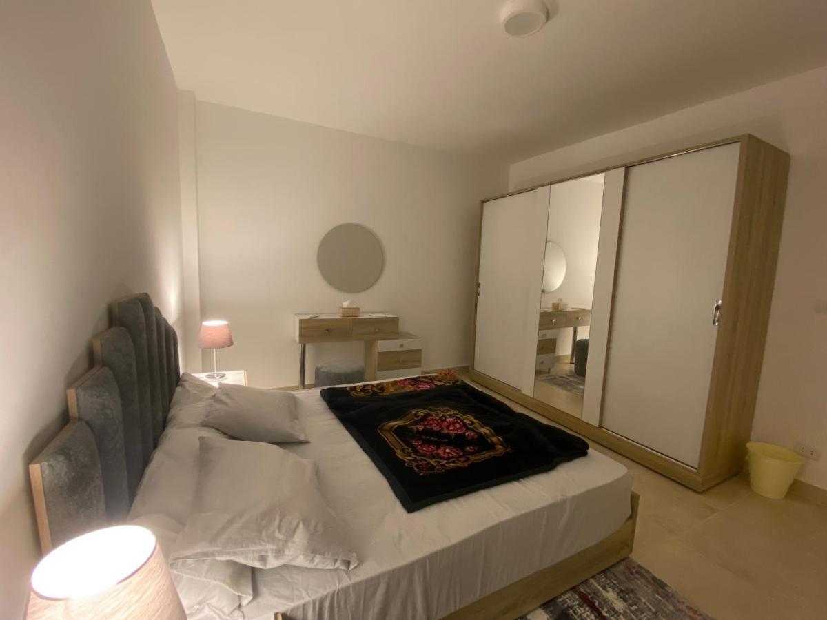 Luxury Inn: 3br Amazing View In Madinaty12 Madinaty