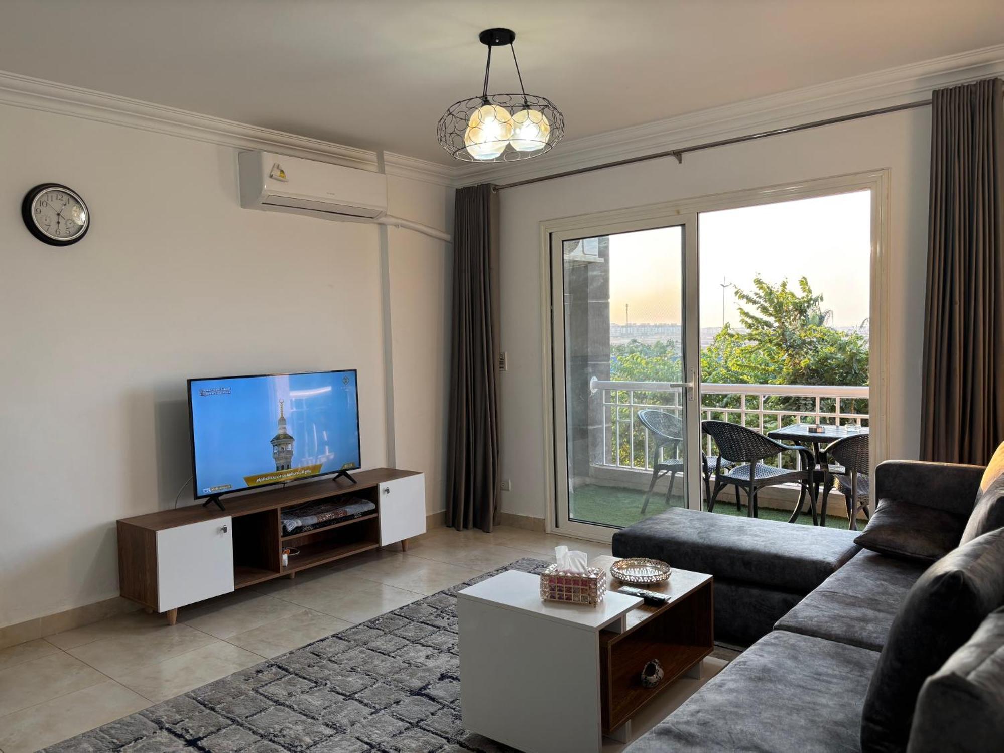 Luxury Inn: 3br Amazing View In Madinaty12 Apartment Madinaty
