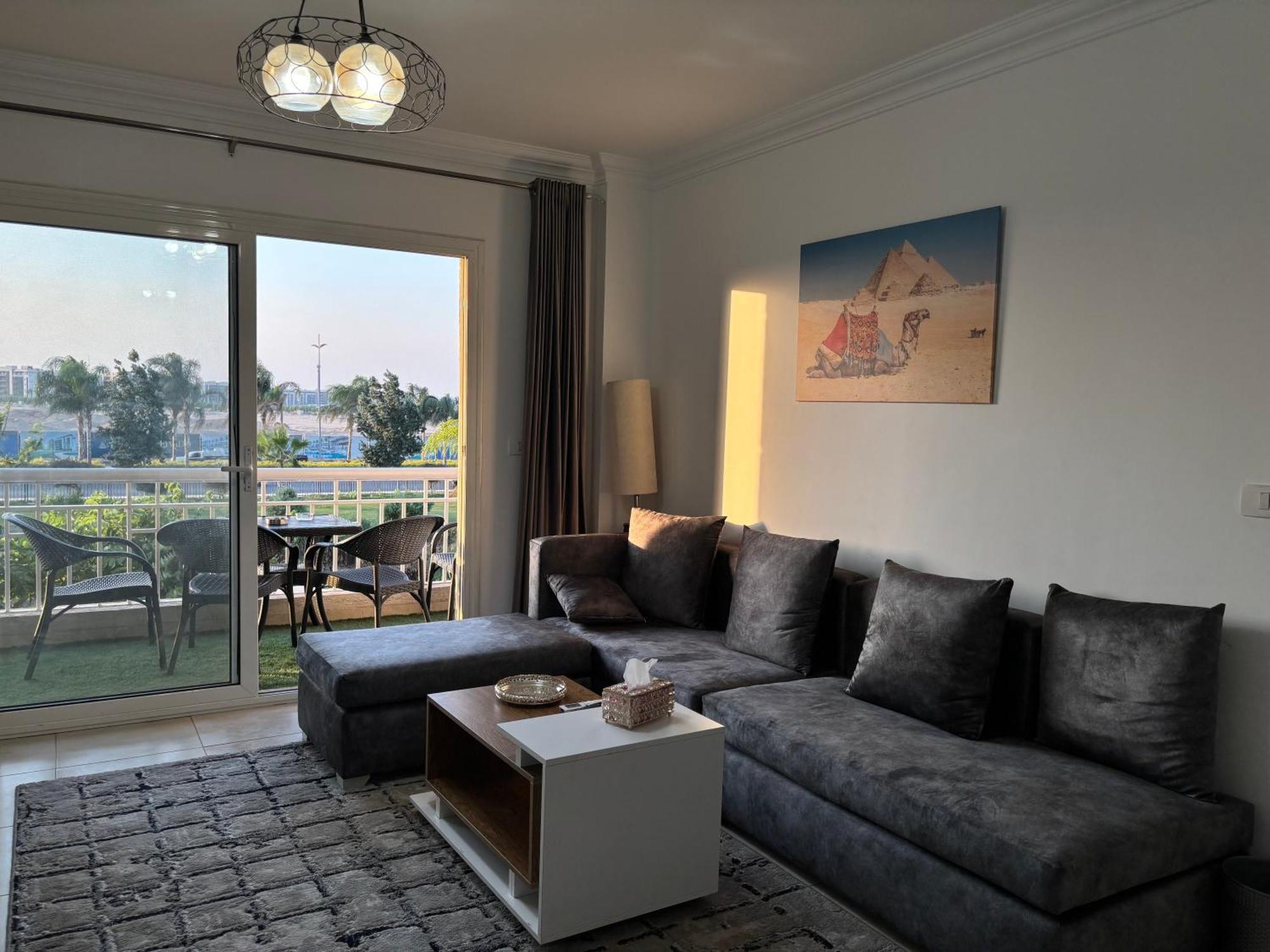 Apartment Luxury Inn: 3br Amazing View In Madinaty12 Madinaty
