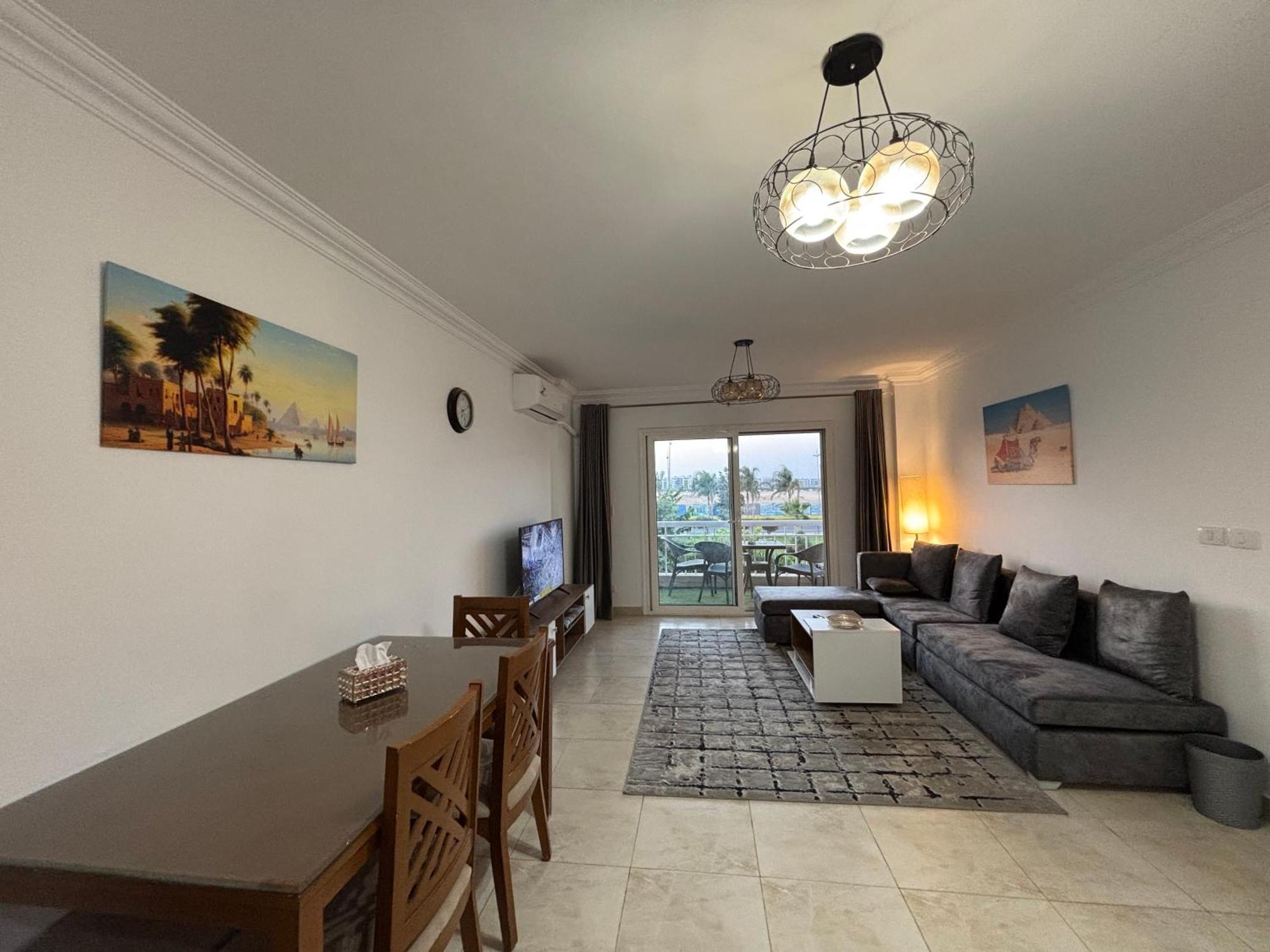 Luxury Inn: 3br Amazing View In Madinaty12