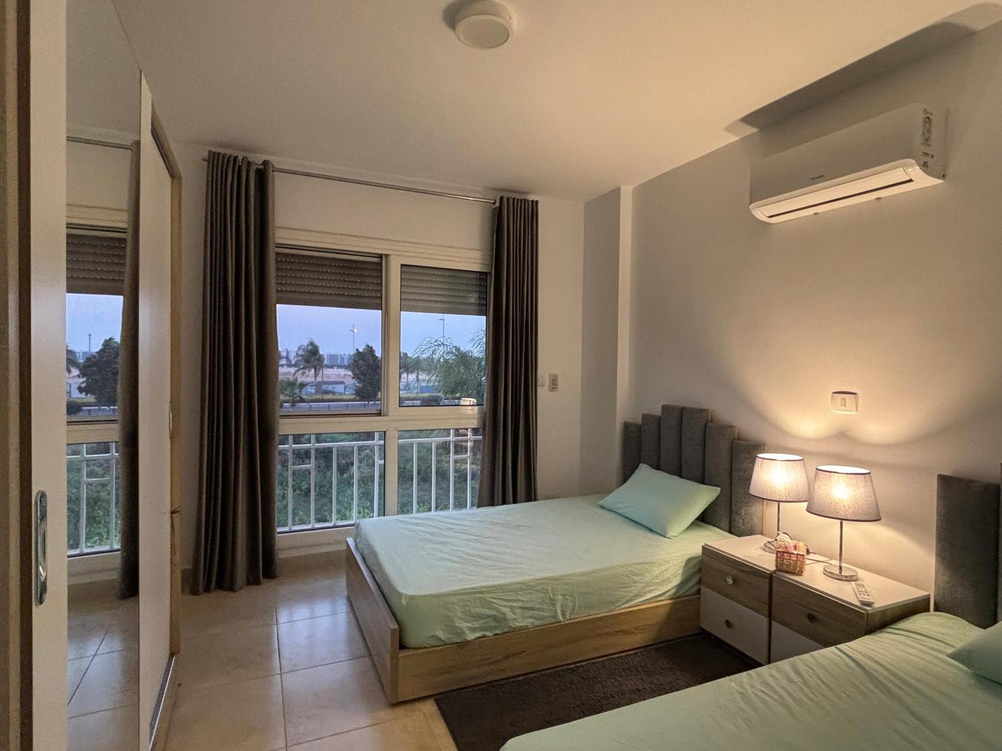 Luxury Inn: 3br Amazing View In Madinaty12 *